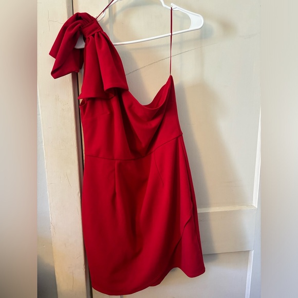 Red one shoulder cocktail dress Francesca's size XL never worn